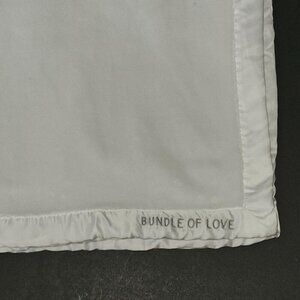 Carter's Bundle of Love White Fleece Baby Blanket Satin Trim 28x39